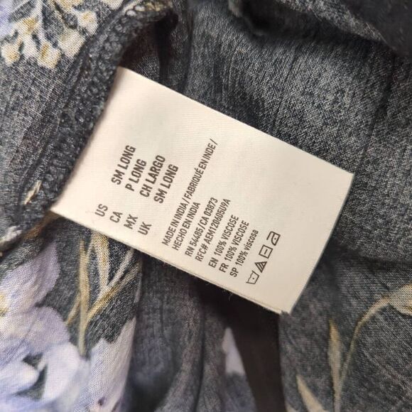 American Eagle Outfitters Women Small Long Faux Wrap Floral Print Jumpsuit Black - Picture 8 of 8